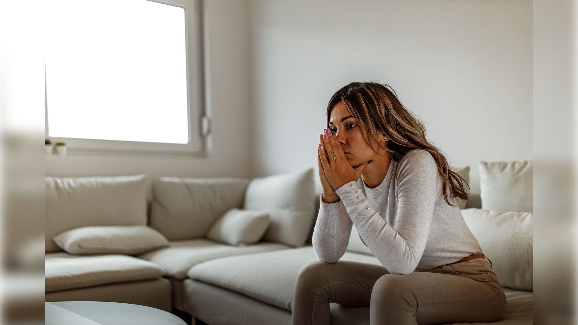 10 Signs and Symptoms of Anxiety in Women-What to Watch For 1.jpeg