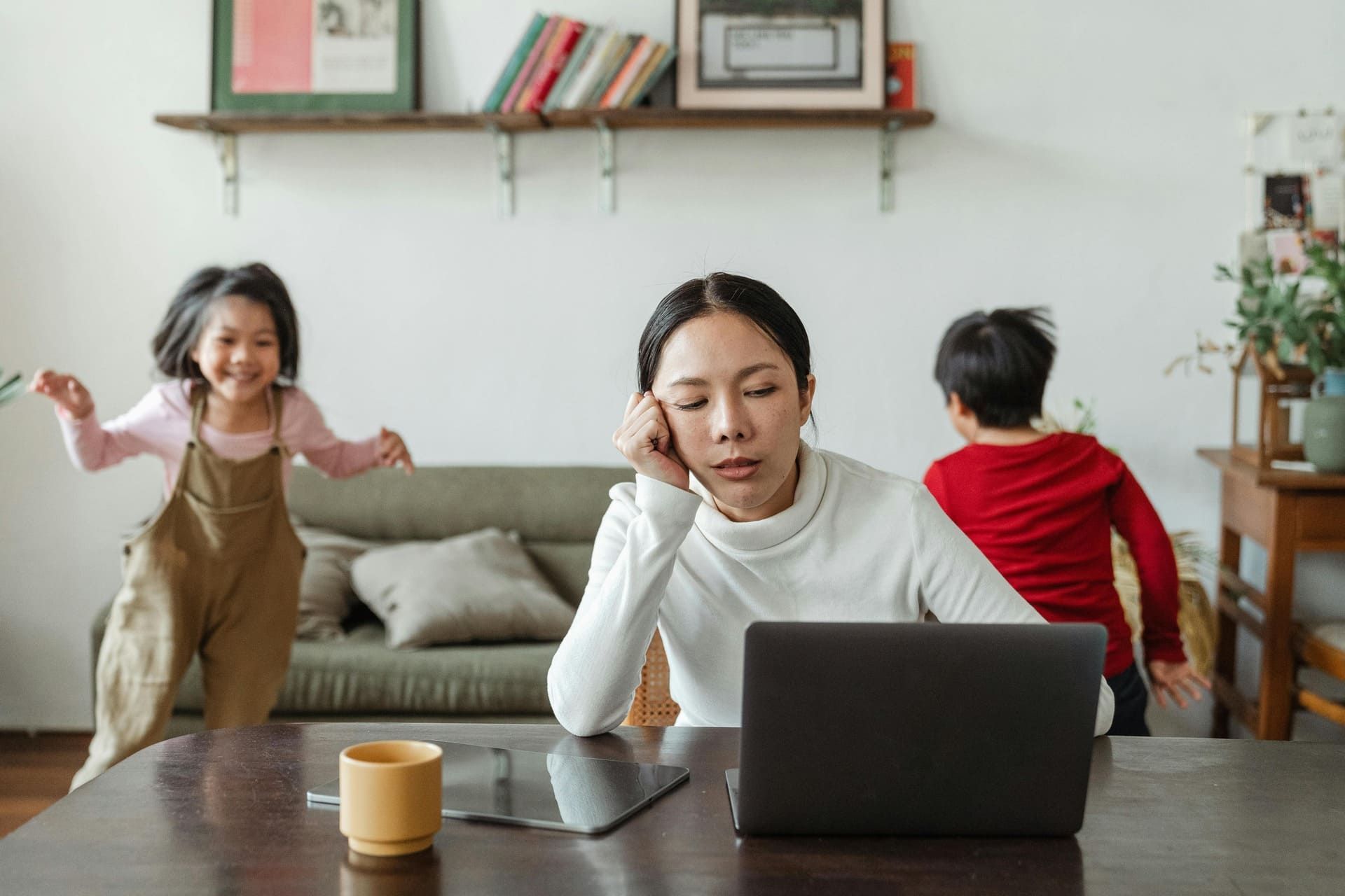 Why Traditional Time Management Fails Moms
